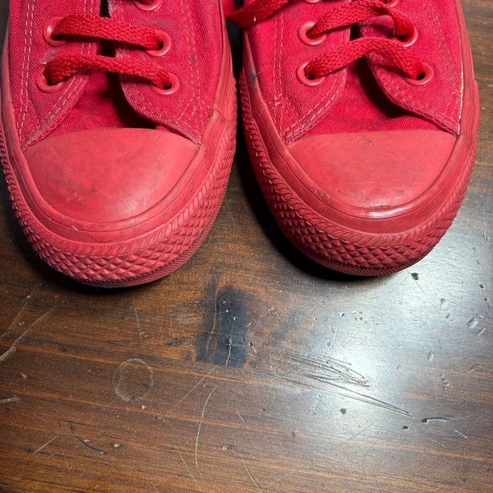 Converse Shoes Mens 6 Womens 8 Red Chuck Taylor All Star Monochrome Low Top - Picture 4 of 10